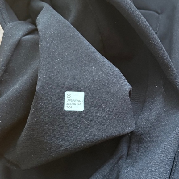 Lululemon Straight-Leg Mid-Rise Pant Luxtreme, Regular Size Small - Picture 8 of 8